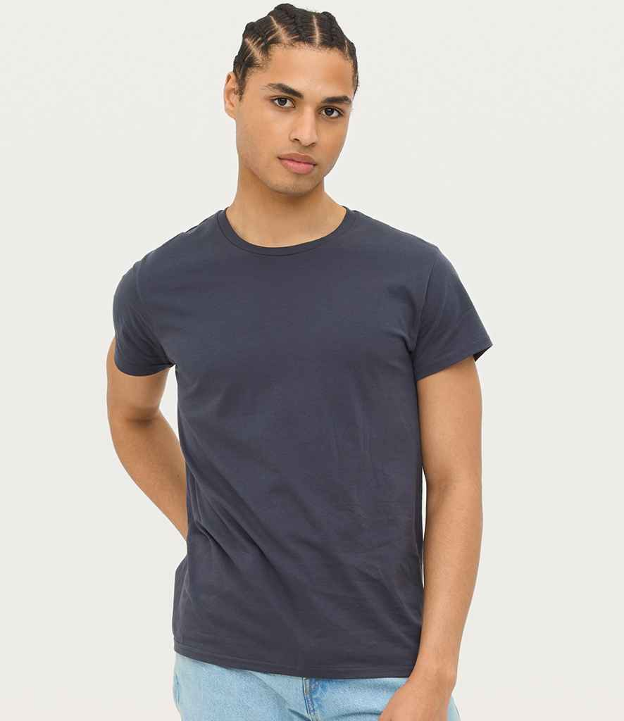 SOL'S Crusader Organic T-Shirt 03582 - 03582 Mouse Grey Model