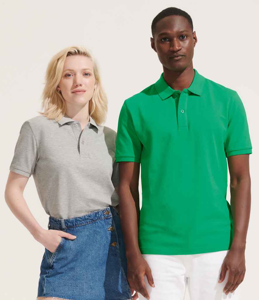 SOL'S Unisex Pegase Piqué Polo Shirt 04242 - 04242 Spring Green Model