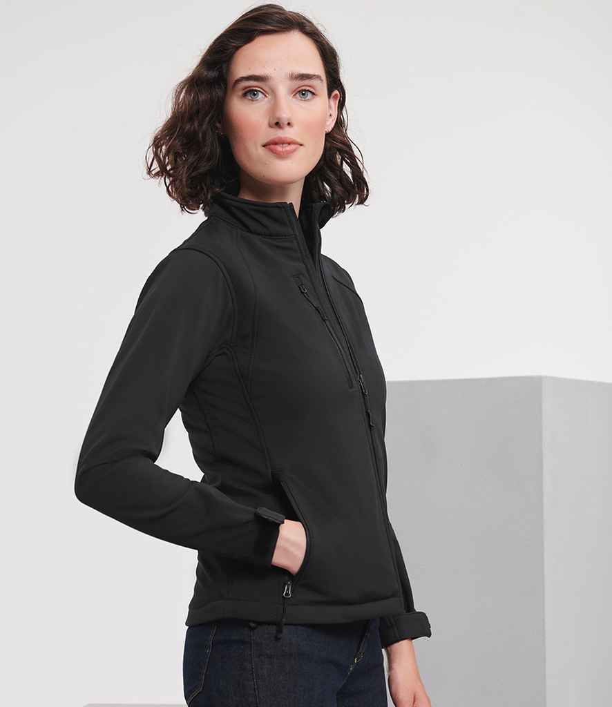 Russell Athletic Ladies Soft Shell Jacket 140F - 140F Black Model