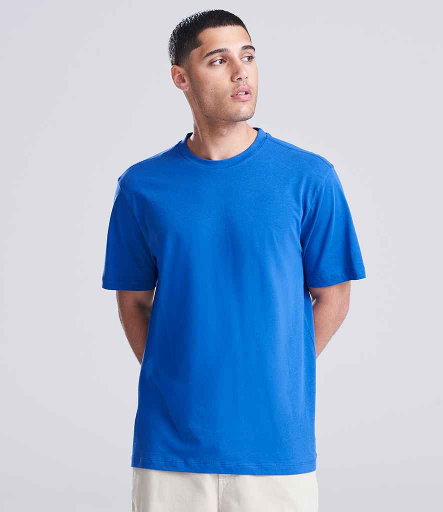 AWDis Unisex 180 T-Shirt AT002 - AT002 Royal Blue Model