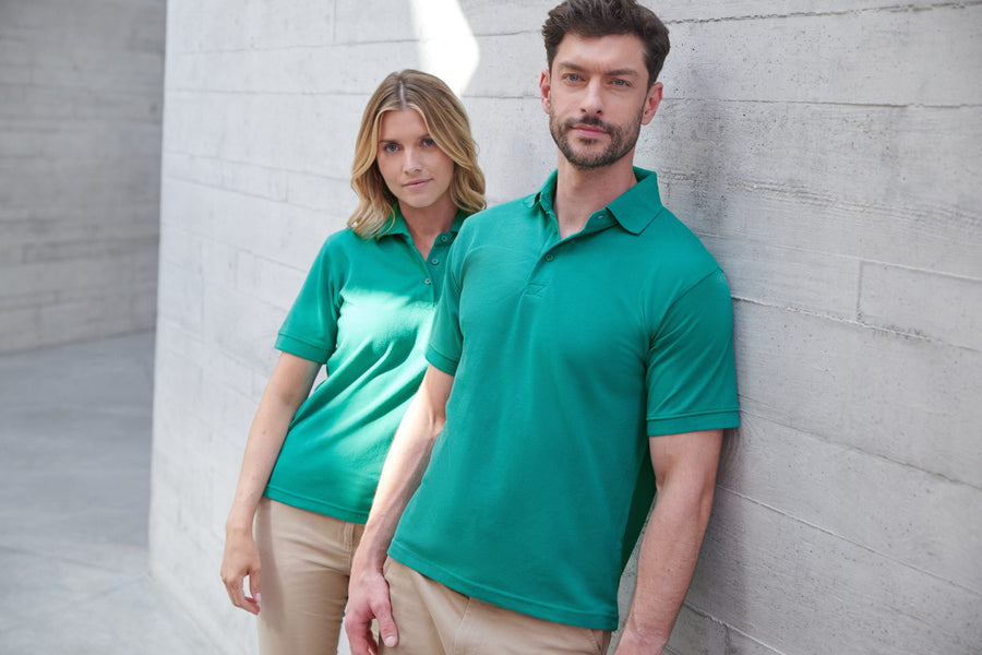 Henbury H401 and H400 official coordinated lifestyle photography - Jade