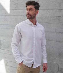 Henbury Long Sleeved Cotton Feel Coolplus® Shirt H582 - H582 White Model