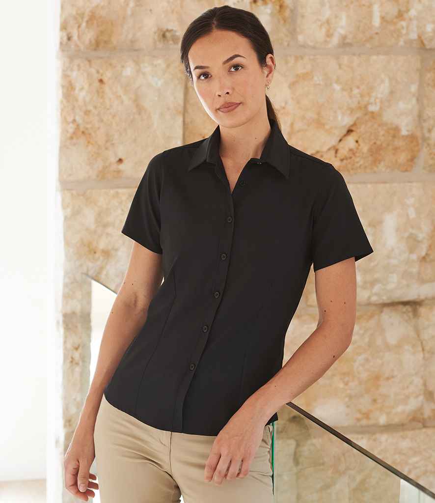 Henbury Ladies Short Sleeve Wicking Shirt H596 - H596 Black Model