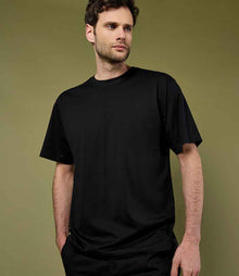 Kustom Kit Hunky® Superior T-Shirt K500 - K500 Black Model
