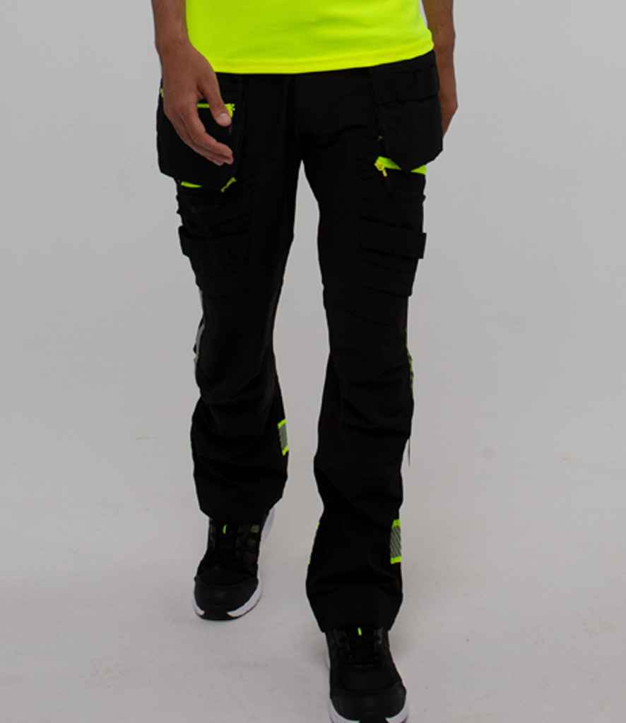 Portwest DX4™ Detachable Holster Pocket Trousers PW4440 - PW4440 Black Model