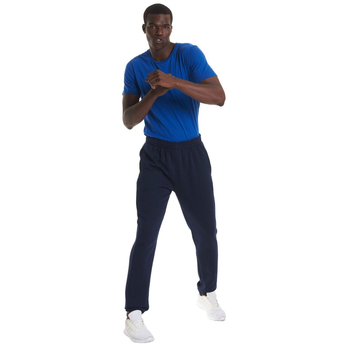 The UX Jogging Pants UX9 - model